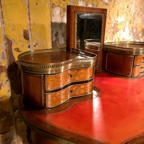 FRENCH KINGWOOD AND MARQUETRY DRESSING TABLE - ADDITIONAL PHOTO 3