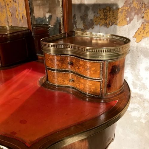 FRENCH KINGWOOD AND MARQUETRY DRESSING TABLE - ADDITIONAL PHOTO 5