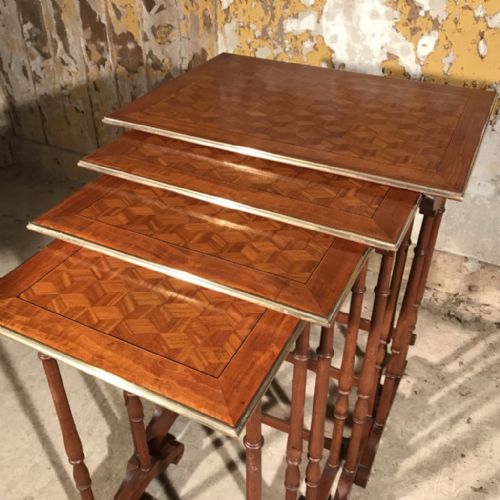 QUARTETTO NEST OF FOUR TABLES WITH BRASS INLAY - ADDITIONAL PHOTO 1