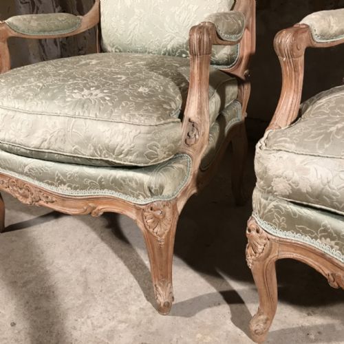 PAIR OF FRENCH BLEACHED LOUIS XV STYLE ARMCHAIRS - ADDITIONAL PHOTO 6