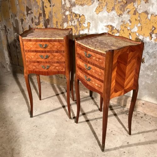 pair of kingwood and marquetry side table - CATEGORY: ANTIQUE CABINETS - DATED 1920