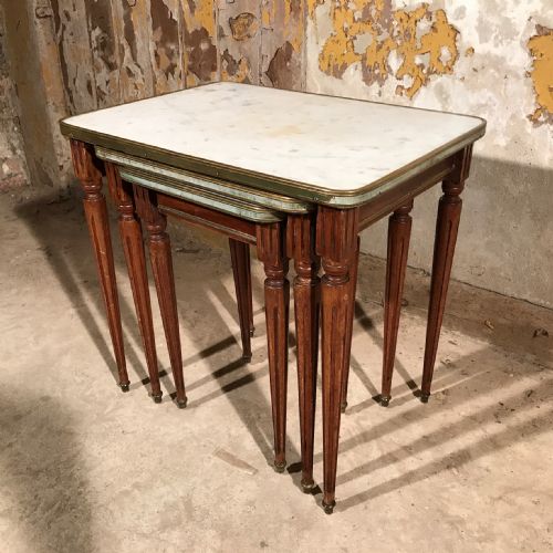 NEST OF THREE TABLES WITH MARBLE AND BRASS - ADDITIONAL PHOTO 1
