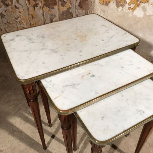 NEST OF THREE TABLES WITH MARBLE AND BRASS - ADDITIONAL PHOTO 2