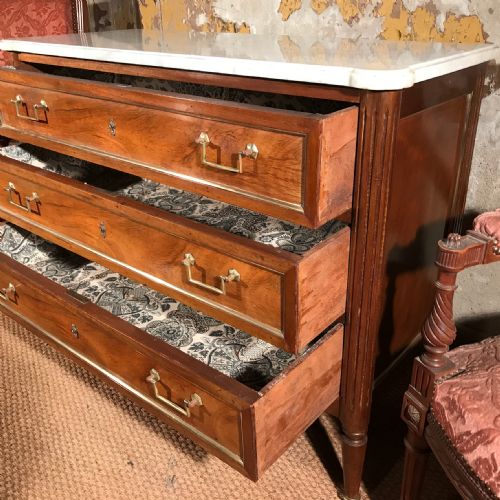 FRENCH MAHOGANY AND BRASS COMMODE CHEST WITH MARBLE TOP - ADDITIONAL PHOTO 4
