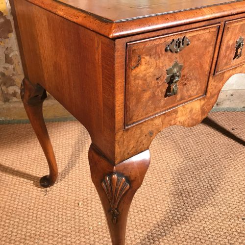 QUEEN ANNE STYLE BURR WALNUT DESK - ADDITIONAL PHOTO 3