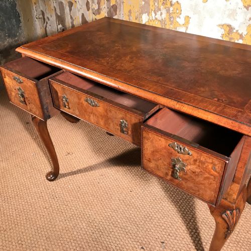 QUEEN ANNE STYLE BURR WALNUT DESK - ADDITIONAL PHOTO 5