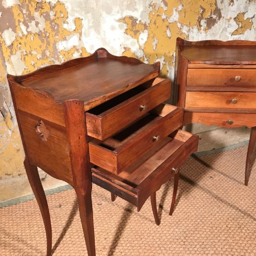 PAIR OF FRENCH CHERRYWOOD BEDSIDE TABLES - ADDITIONAL PHOTO 3