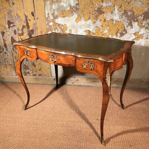 FINE QUALITY BUREAU PLAT OR DRESSING TABLE - ADDITIONAL PHOTO 2
