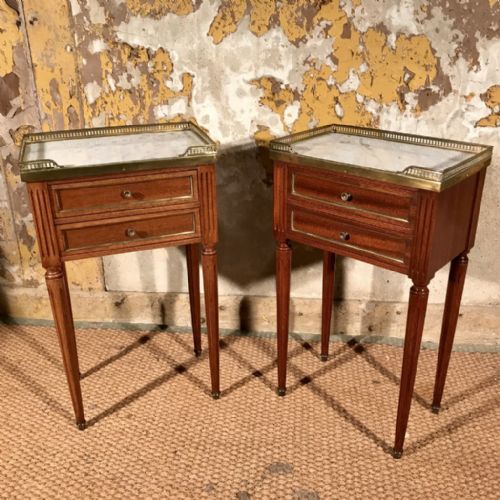 PAIR OF FRENCH BRASS INLAID BEDSIDE TABLES - ADDITIONAL PHOTO 5