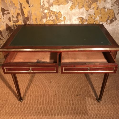 FRENCH MAHOGANY AND BRASS INLAID WRITING TABLE - ADDITIONAL PHOTO 4
