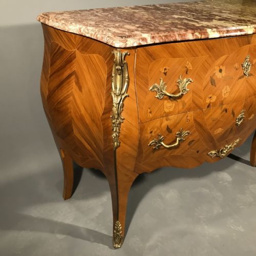 FRENCH MARBLE TOP MARQUETRY CHEST OF DRAWERS - ADDITIONAL PHOTO 4