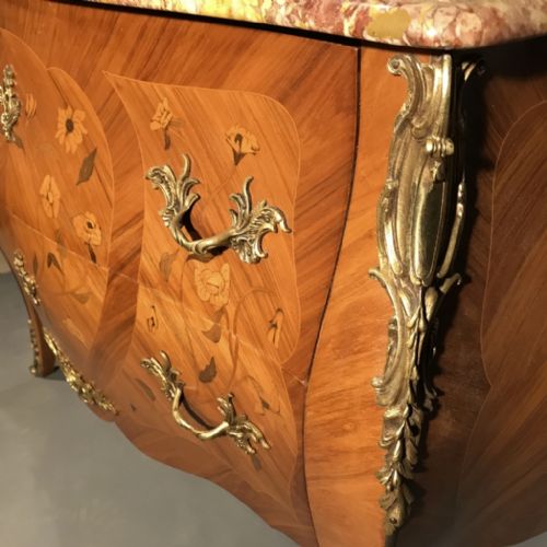 FRENCH MARBLE TOP MARQUETRY CHEST OF DRAWERS - ADDITIONAL PHOTO 5