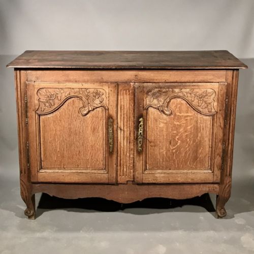 french oak buffet sideboard - CATEGORY: ANTIQUE SIDEBOARDS - DATED 1800