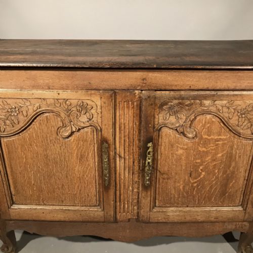 FRENCH OAK BUFFET SIDEBOARD - ADDITIONAL PHOTO 5