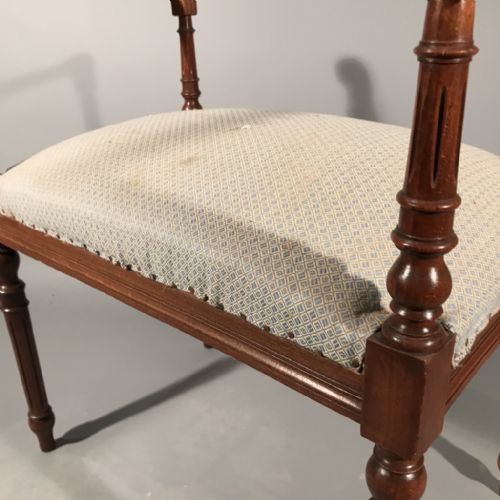 VICTORIAN PIANO STOOL - ADDITIONAL PHOTO 1