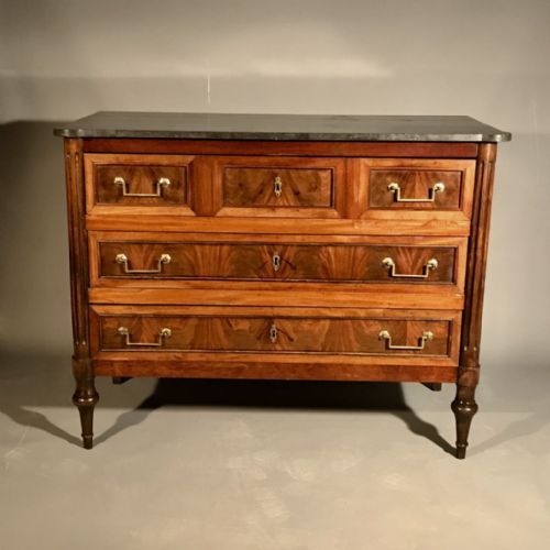 french directoire commode in mahogany - CATEGORY: ANTIQUE CHEST OF DRAWERS - DATED 19TH CENTURY