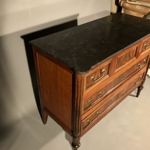 FRENCH DIRECTOIRE COMMODE IN MAHOGANY - ADDITIONAL PHOTO 1