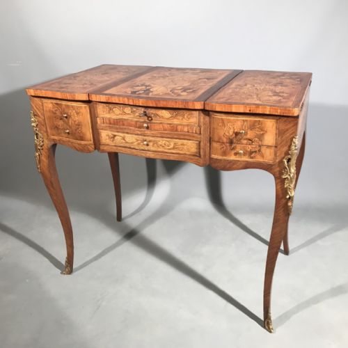 french lift top marquetry dressing table - CATEGORY: ANTIQUE DRESSING TABLES - DATED 1920