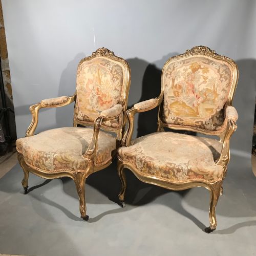 PAIR OF FRENCH LOUIS XV GILTWOOD AND TAPESTRY ARMCHAIRS - ADDITIONAL PHOTO 3