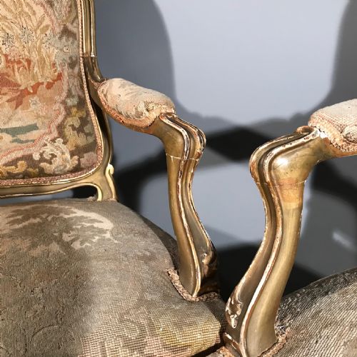 PAIR OF FRENCH LOUIS XV GILTWOOD AND TAPESTRY ARMCHAIRS - ADDITIONAL PHOTO 10