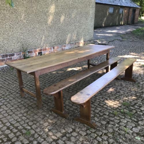 25m french oak table pair of benches - CATEGORY: ANTIQUE FURNITURE - DATED 19TH CENTURY