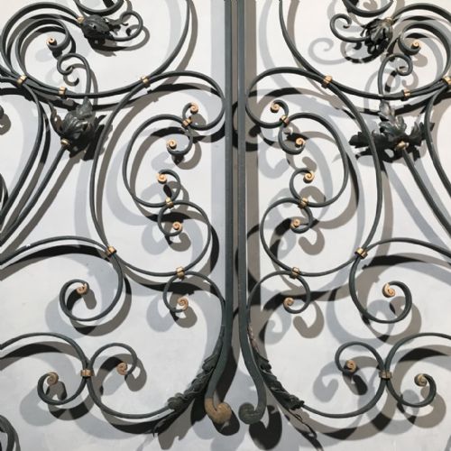 RARE SET OF FRENCH WROUGHT IRON GATES - ADDITIONAL PHOTO 3