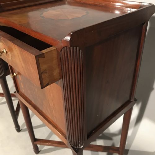 SUPERB PAIR OF FRENCH BEDSIDE CABINETS - ADDITIONAL PHOTO 2