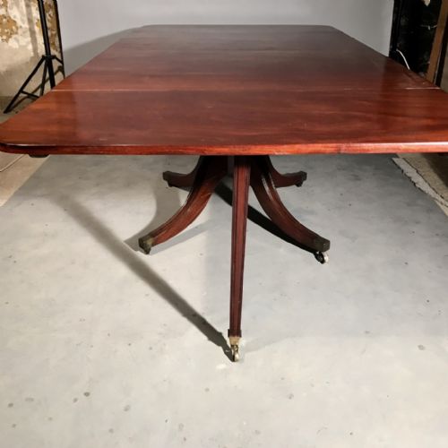 8 SEATER REGENCY DINING TABLE - ADDITIONAL PHOTO 2