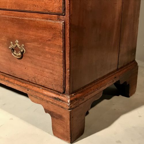 GEORGIAN 2 OVER 3 CHEST OF DRAWERS - ADDITIONAL PHOTO 3