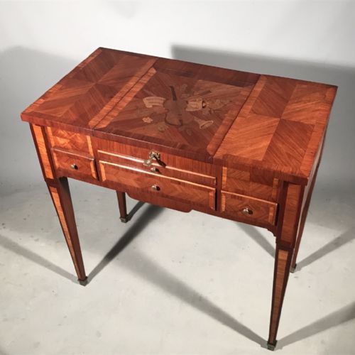 RARE FRENCH WALNUT LIFT TOP DRESSING TABLE - ADDITIONAL PHOTO 7