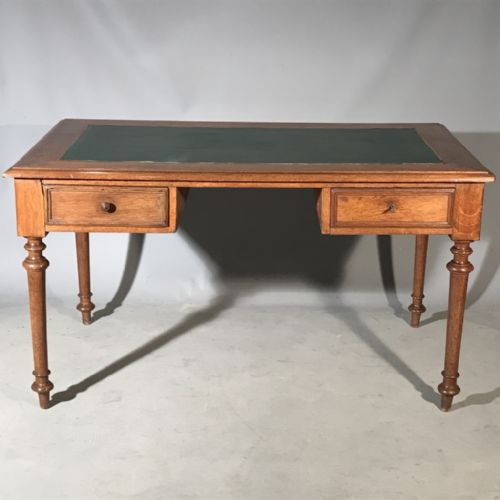 GOOD SIZE VICTORIAN OAK DESK - ADDITIONAL PHOTO 7