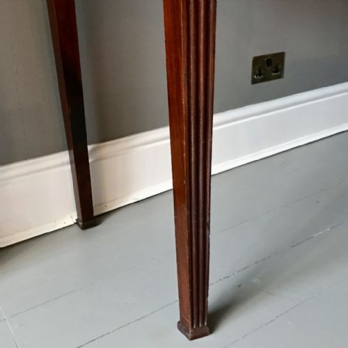 SLIGHT BOW FRONTED GEORGIAN STYLE SERVER TABLE - ADDITIONAL PHOTO 2
