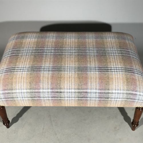 VICTORIAN CENTRE FOOTSTOOL IN TARTAN PLAID - ADDITIONAL PHOTO 2