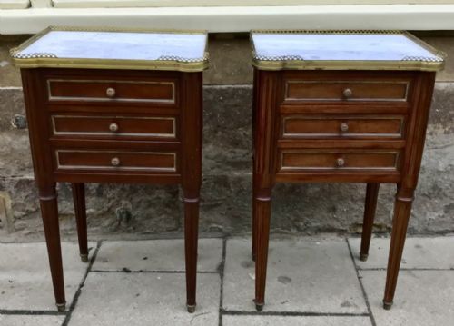 GOOD SIZE PAIR OF FRENCH SIDE TABLES - ADDITIONAL PHOTO 4