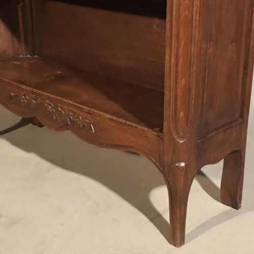 SMALL FRENCH OAK ADJUSTABLE BOOKCASE - ADDITIONAL PHOTO 5