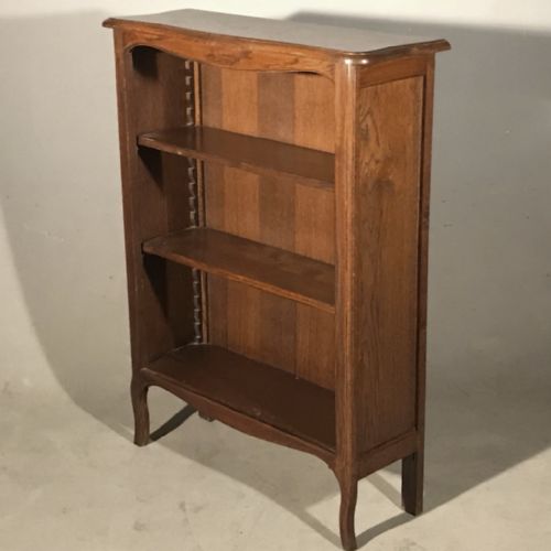 small plain oak adjustable bookcase - CATEGORY: ANTIQUE BOOKCASES - DATED 1920