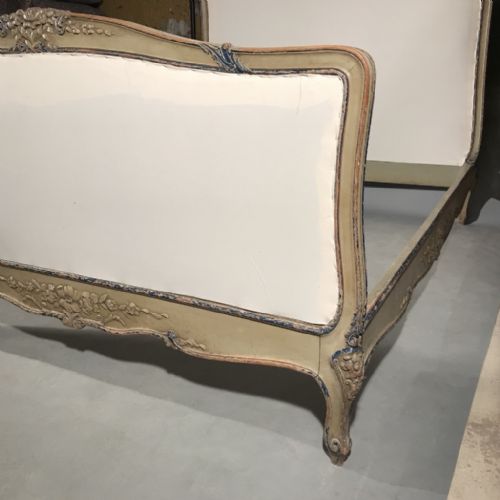 IMPRESSIVE FRENCH KINGSIZE PAINTED BED - ADDITIONAL PHOTO 4