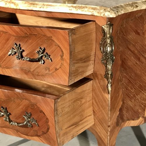 SMALL FRENCH MARQUETRY CHEST OF DRAWERS - ADDITIONAL PHOTO 3
