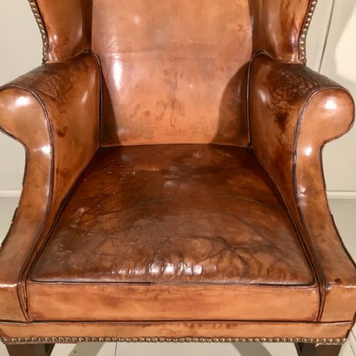 SUPERB VICTORIAN LEATHER WING ARMCHAIR - ADDITIONAL PHOTO 2