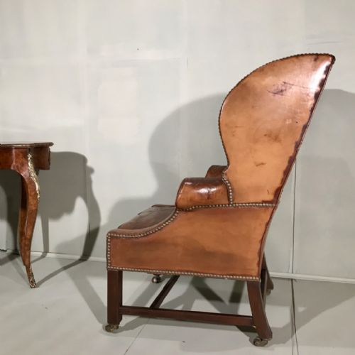 SUPERB VICTORIAN LEATHER WING ARMCHAIR - ADDITIONAL PHOTO 6