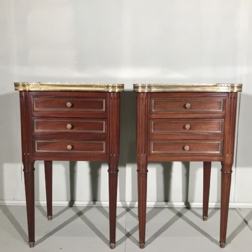 PAIR OF FRENCH MAHOGANY AND BRASS INLAID BEDSIDE TABLES - ADDITIONAL PHOTO 2
