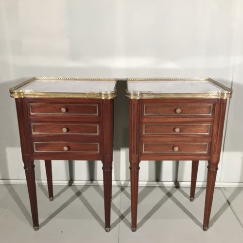 PAIR OF FRENCH MAHOGANY AND BRASS INLAID BEDSIDE TABLES - ADDITIONAL PHOTO 9