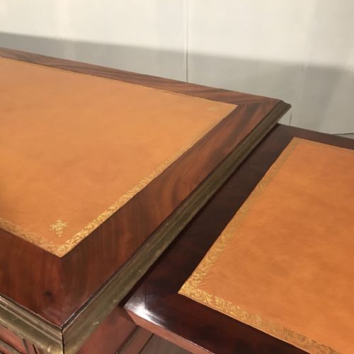 EXCEPTIONAL LARGE FRENCH DESK WITH SLIDES - ADDITIONAL PHOTO 9