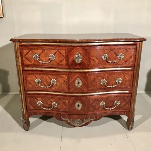 french kingwood parquetry serpentine commode chest of drawers - CATEGORY: ANTIQUE CHEST OF DRAWERS - DATED 1880