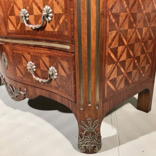 FRENCH KINGWOOD PARQUETRY SERPENTINE COMMODE CHEST OF DRAWERS - ADDITIONAL PHOTO 7