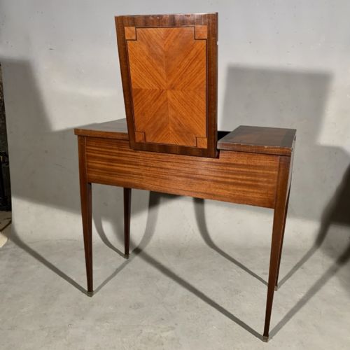 FRENCH DRESSING TABLE WITH LIFT MIRROR - ADDITIONAL PHOTO 6