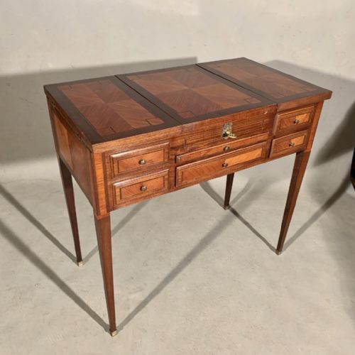 FRENCH DRESSING TABLE WITH LIFT MIRROR - ADDITIONAL PHOTO 11