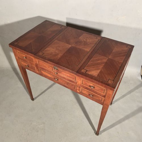 FRENCH LOUIS XVI STYLE HINGED TOP DRESSING TABLE - ADDITIONAL PHOTO 8