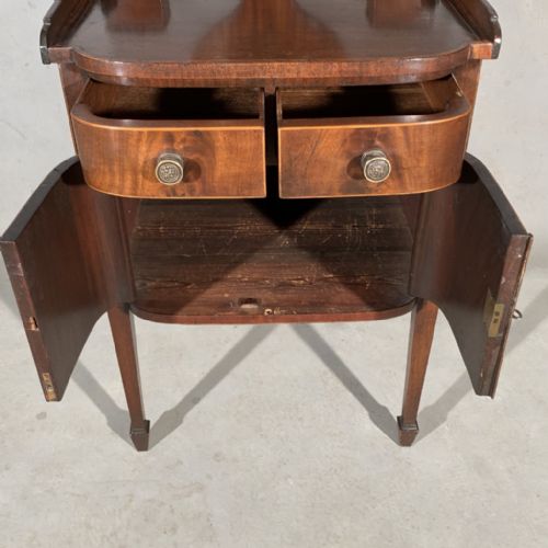 GEORGIAN BOW FRONTED DRESSING CABINET - ADDITIONAL PHOTO 6