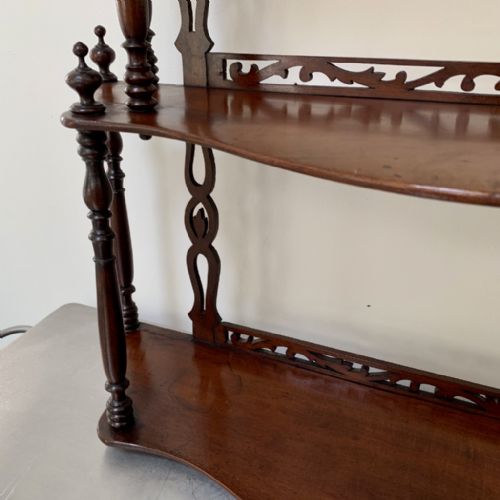 FINE SET OF FREESTANDING OR HANGING SHELVES IN MAHOGANY - ADDITIONAL PHOTO 4